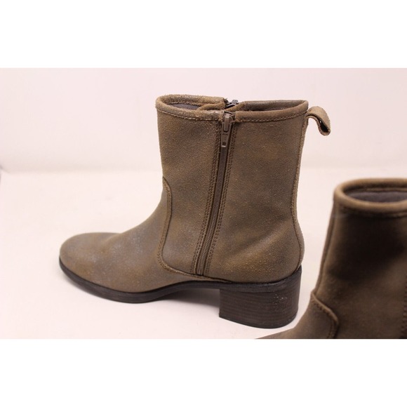 Clarks Boots Womens 8.5 M Brown Nevella Devon Side Zip Bootie Leather Heel - Picture 4 of 9